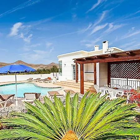 Sleeps 10 Pool Air Con Wifi * Puerto Calero